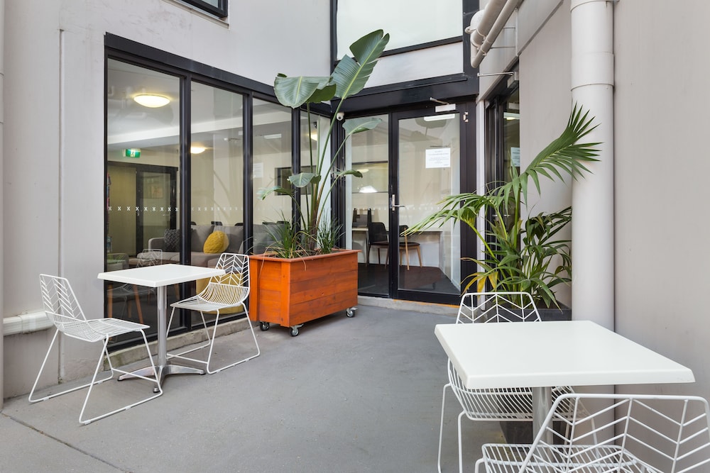 Quality Apartments North Melbourne 40/54