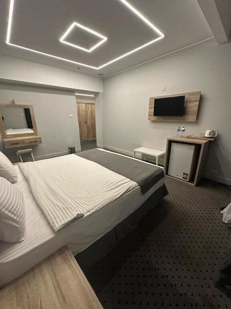 Atlas International Hotels 17/48