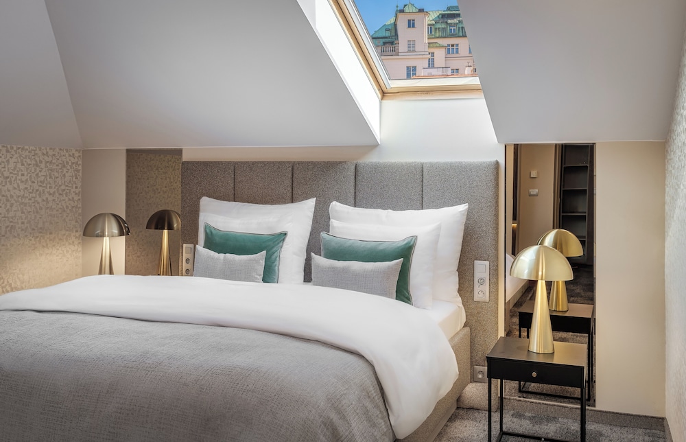 Hotel Maestro by Adrez 15/47