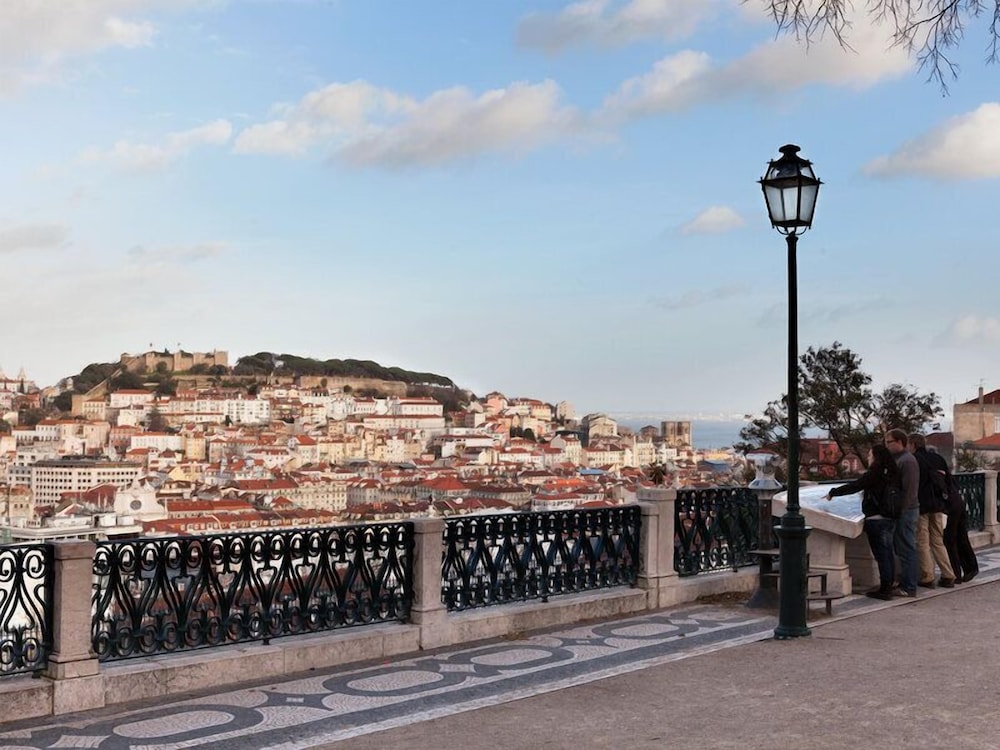 Lisbon Core Apartments In Bairro Alto Chiado 3/50