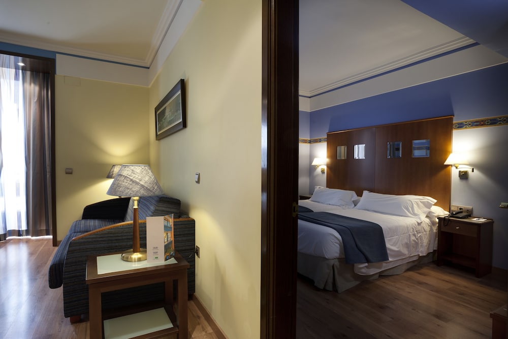 Suites Gran Via 44 Hotel 14/51