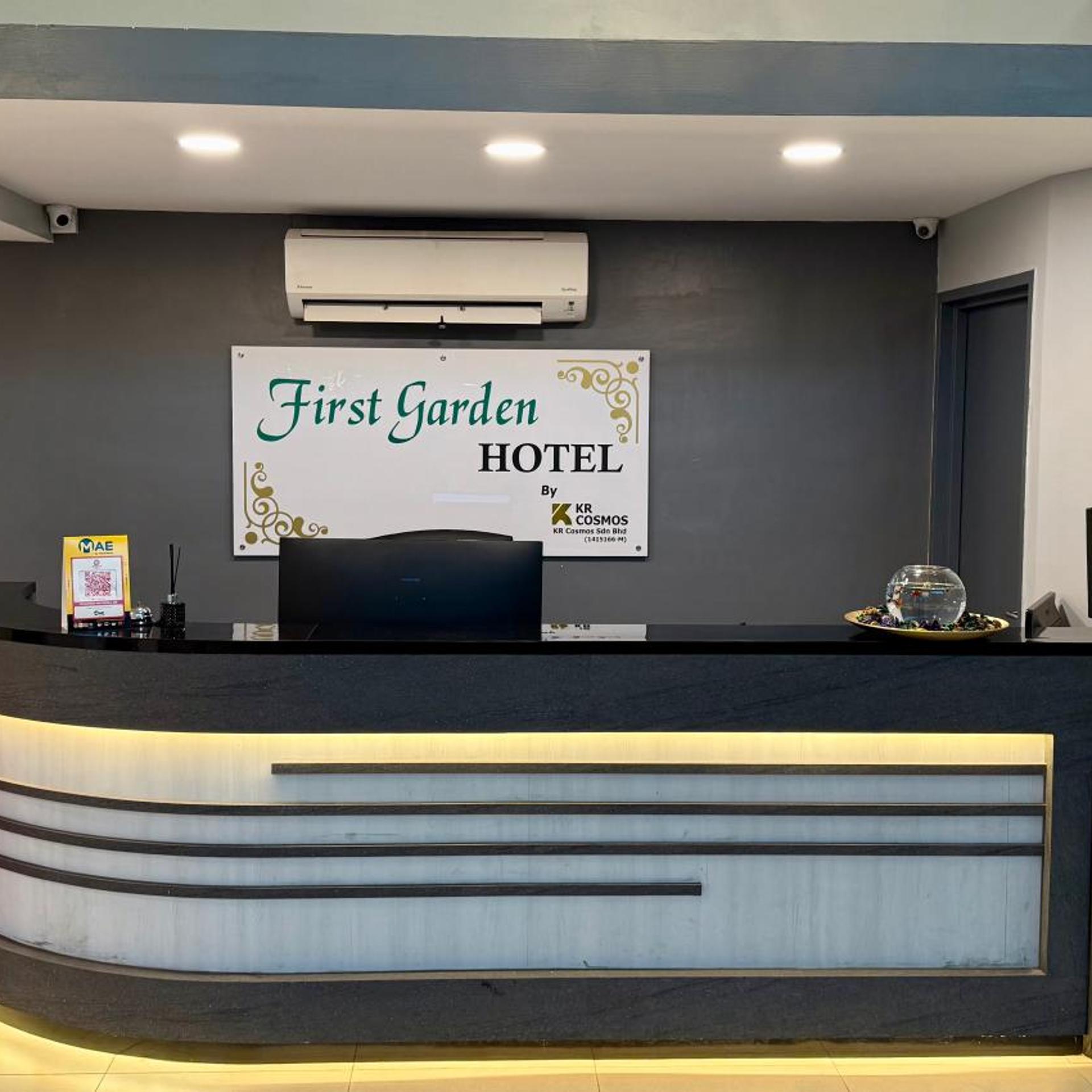 OYO 44043 First Garden Hotel 6/54