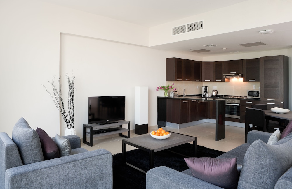 Nassima Tower Hotel Apartments 35/65
