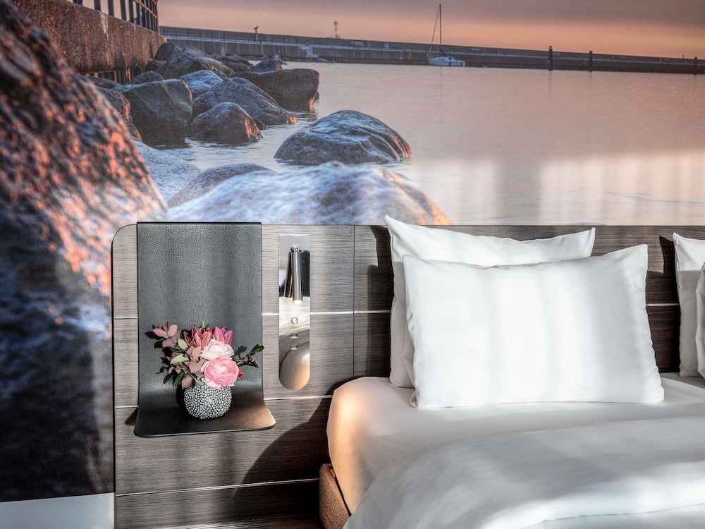 NOVOTEL HAMBURG CITY ALSTER 22/46