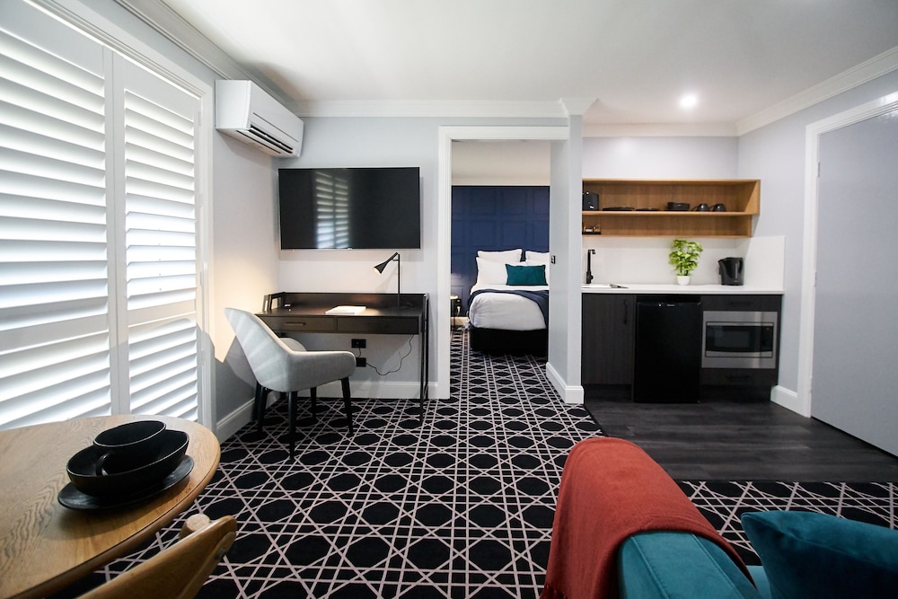 COUNTRY COMFORT ARMIDALE 47/63