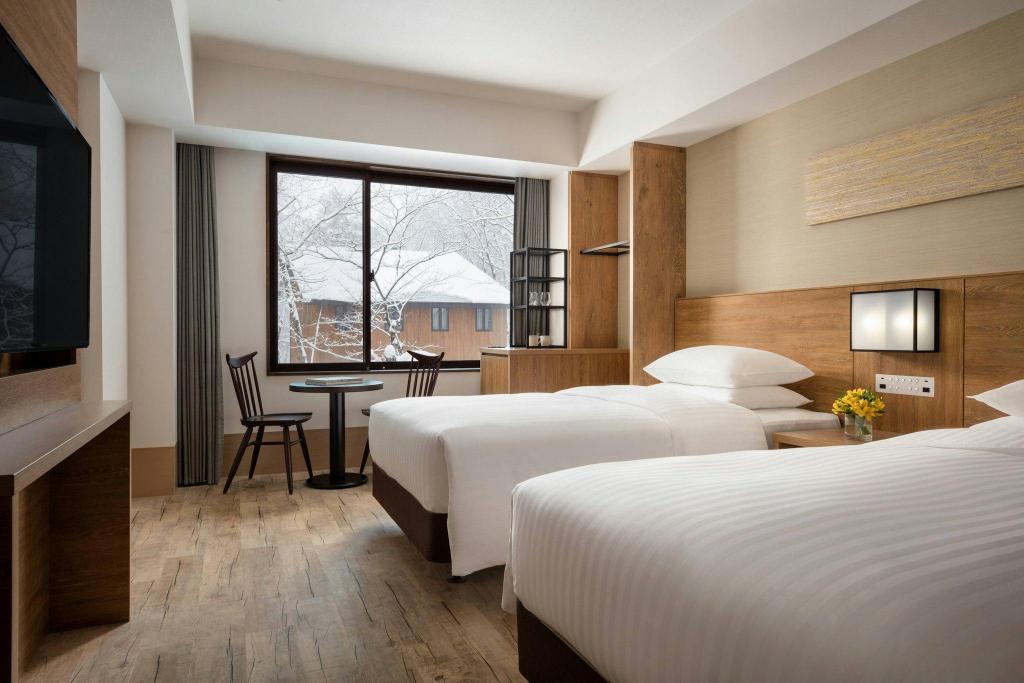 Guest Room, Twin Beds, Hot Spring Bath, Accessible