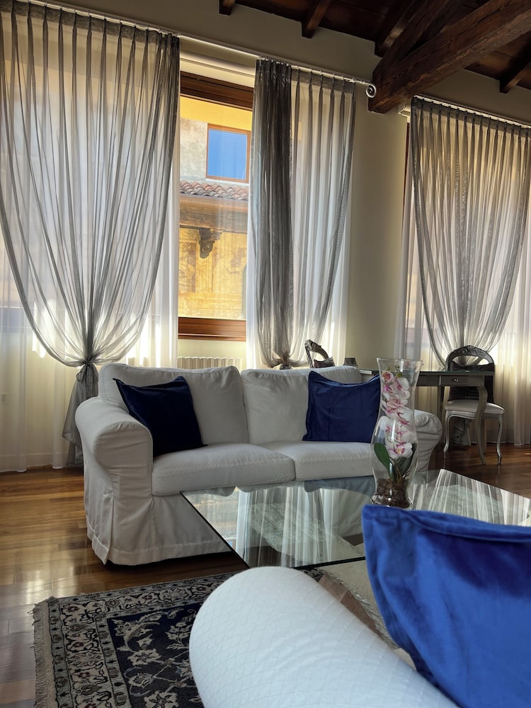 Relais A Ponte Pietra 34/50
