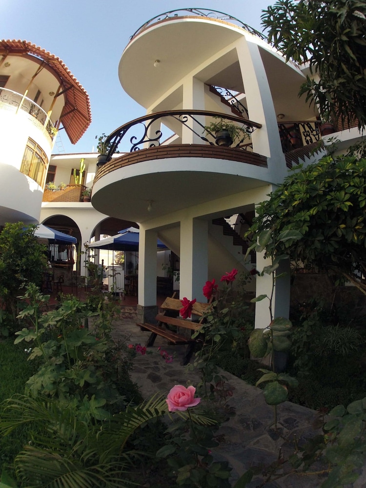 Hotel Alegria Nasca 3/21