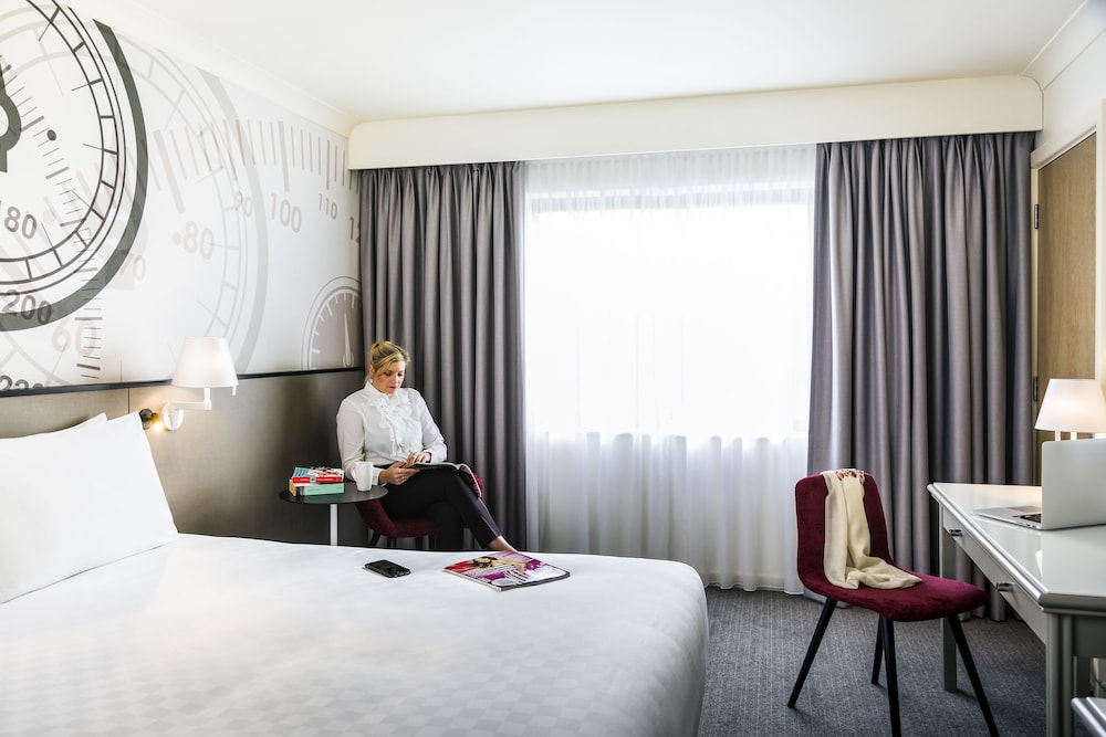 Mercure Dartford Brands Hatch Hotel & Spa 17/50