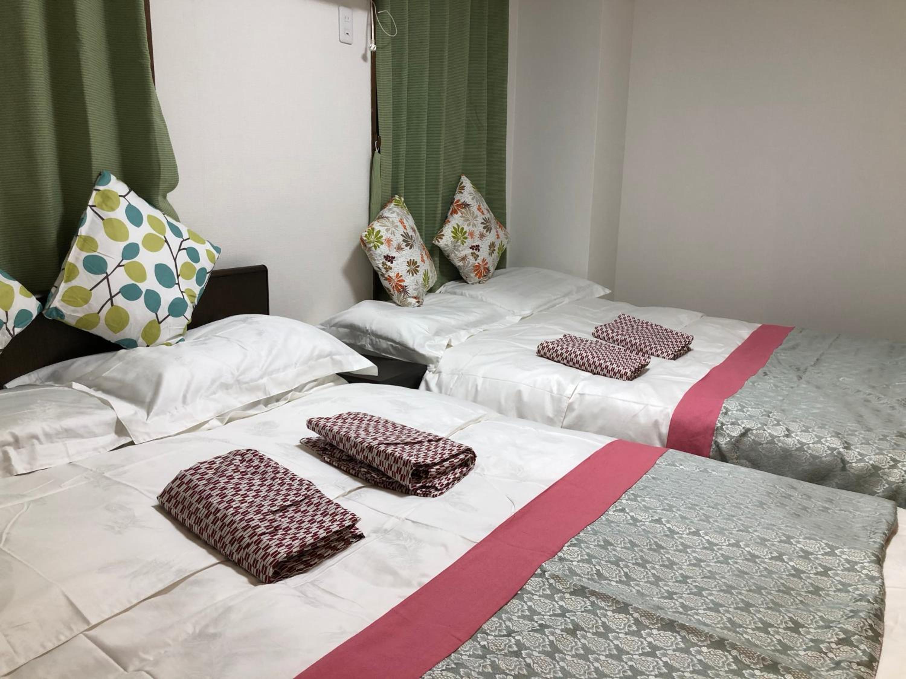 GreenHotel 15/49