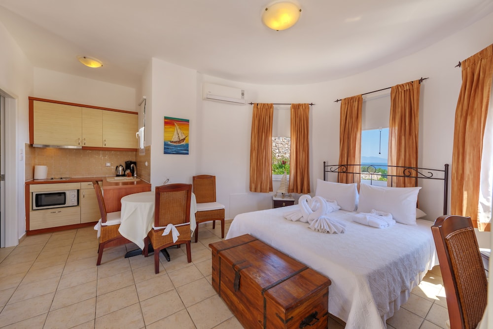 Sunrise Beach Suites 9/50