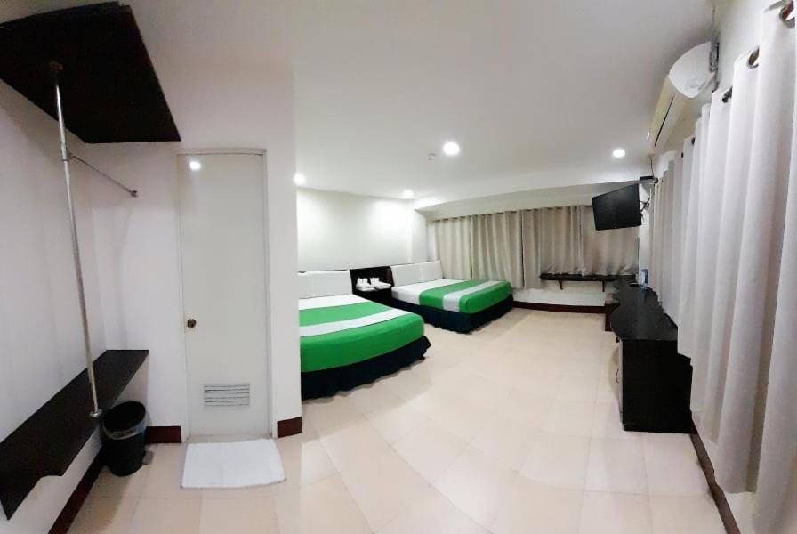 Park Avenue Residence Inn &amp; Suites 13/27