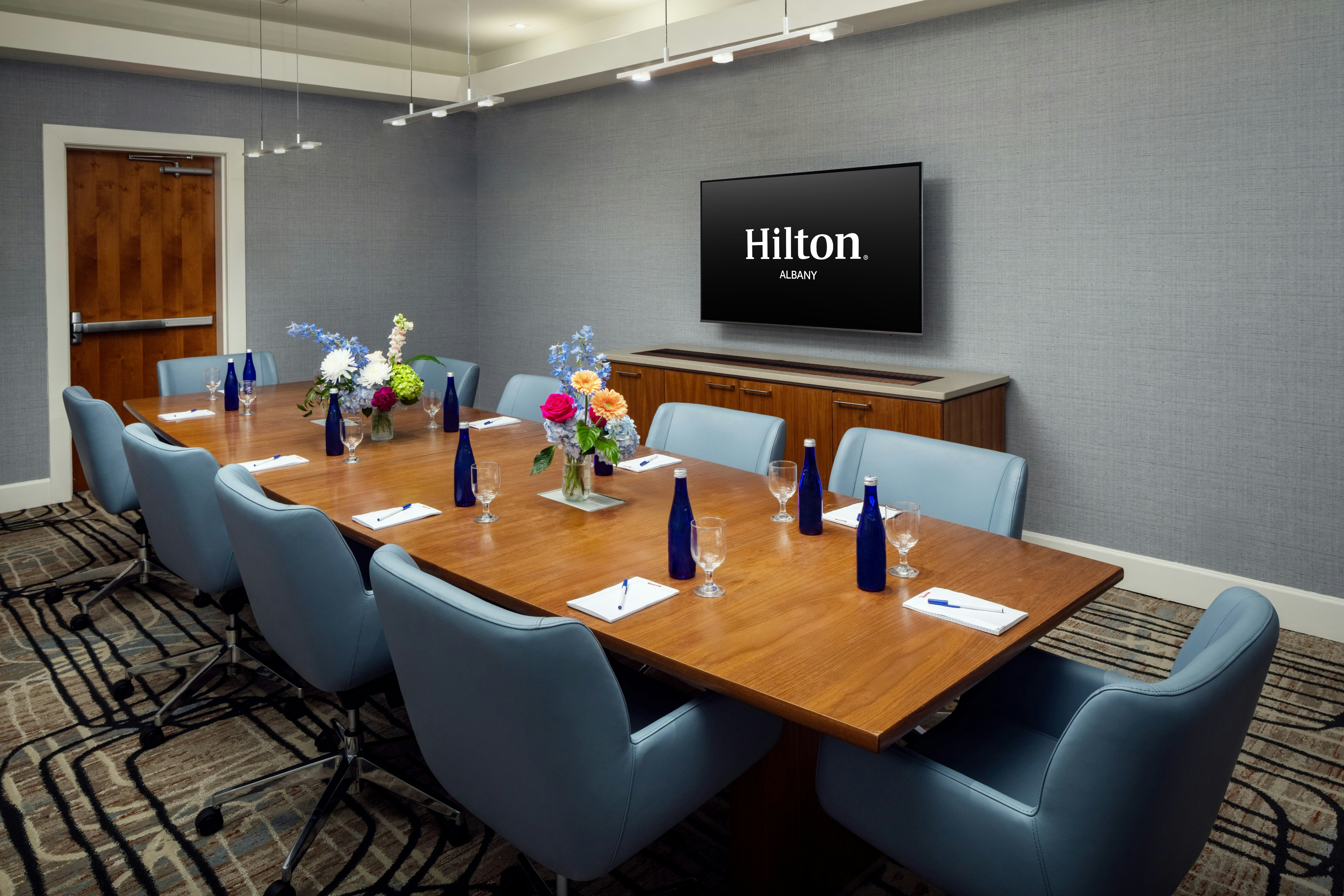 Hilton Albany 65/80