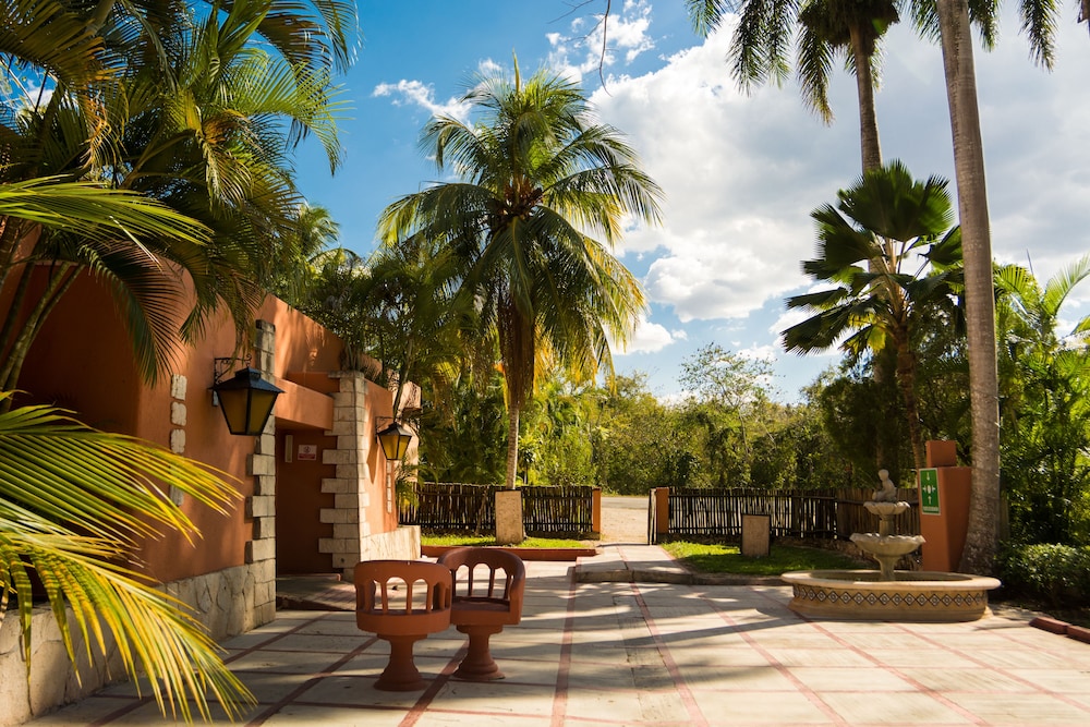 Villas Arqueologicas Chichen Itza 45/50