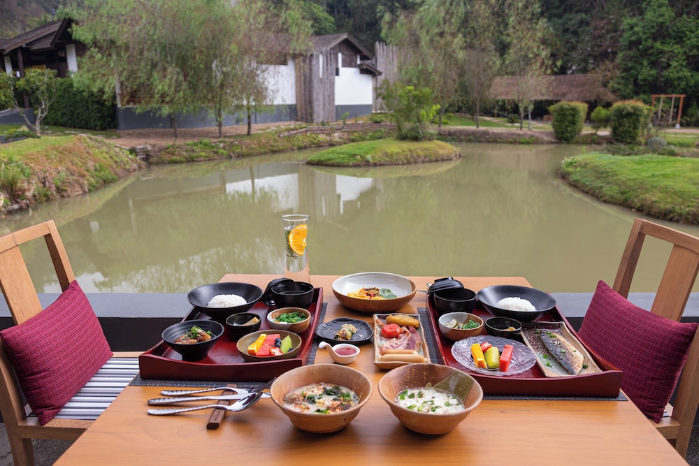 ONSEN @ MONCHAM 48/65