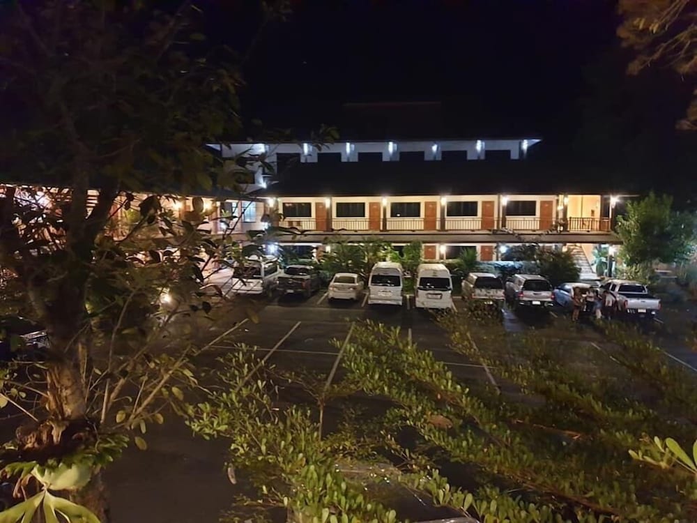 Hug Pua Hotel 3/37