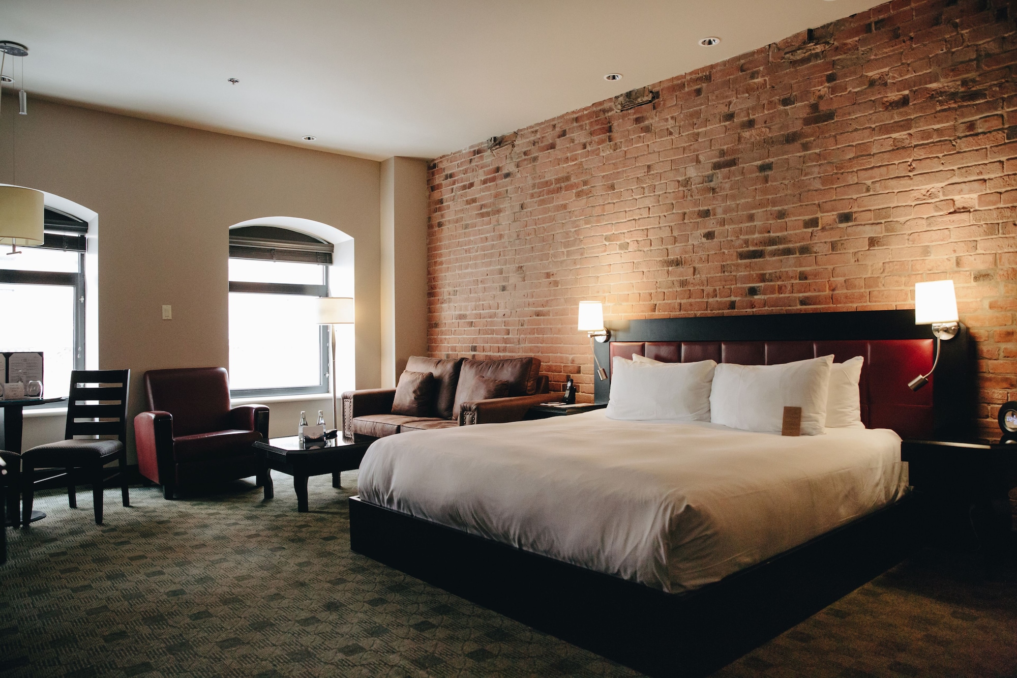 Junior Suite, King Bed, Hotel Place D'armes 2/6