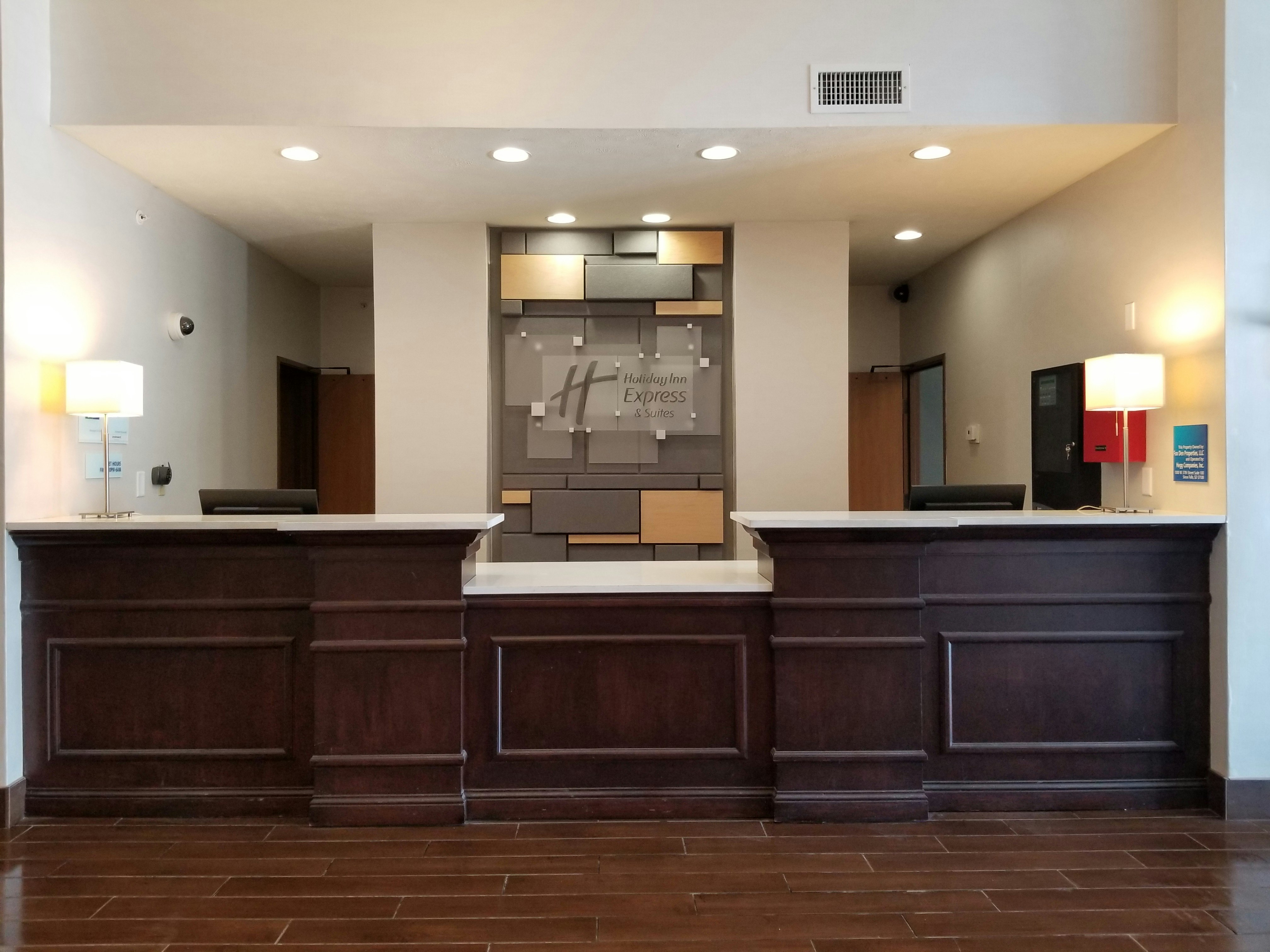 Holiday Inn Express Hotel And Suites Omaha West 5/46