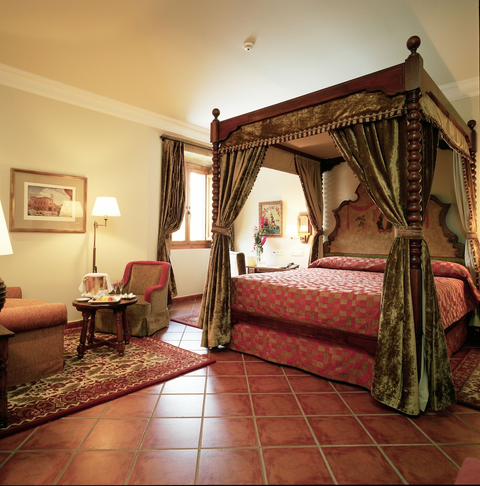 Parador de Santo Domingo Bernardo de Fresneda 5/38