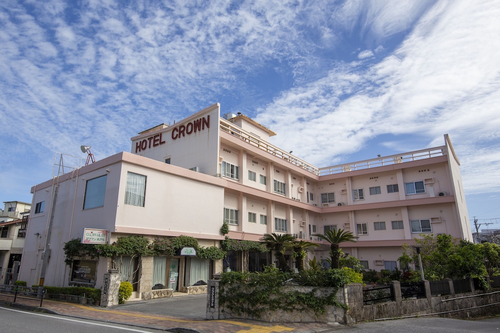 Crown Hotel Okinawa 6/75