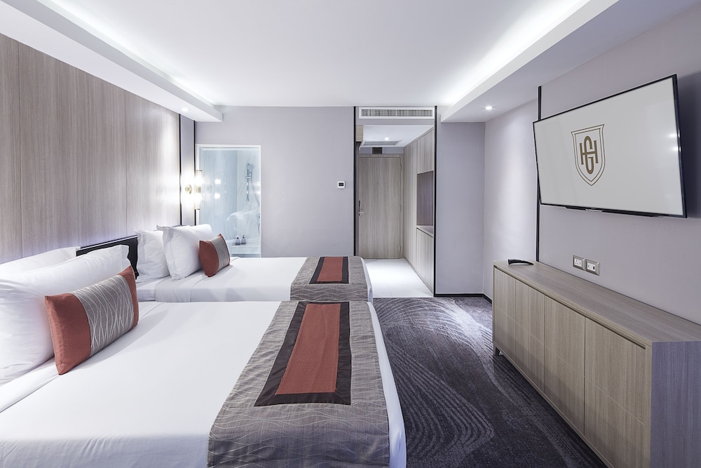 Grace Hotel 27/77