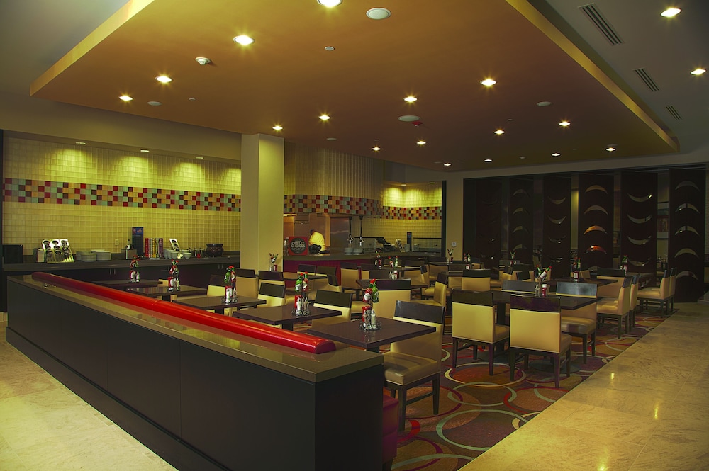 Embassy Suites by Hilton Ontario Airport 44/55