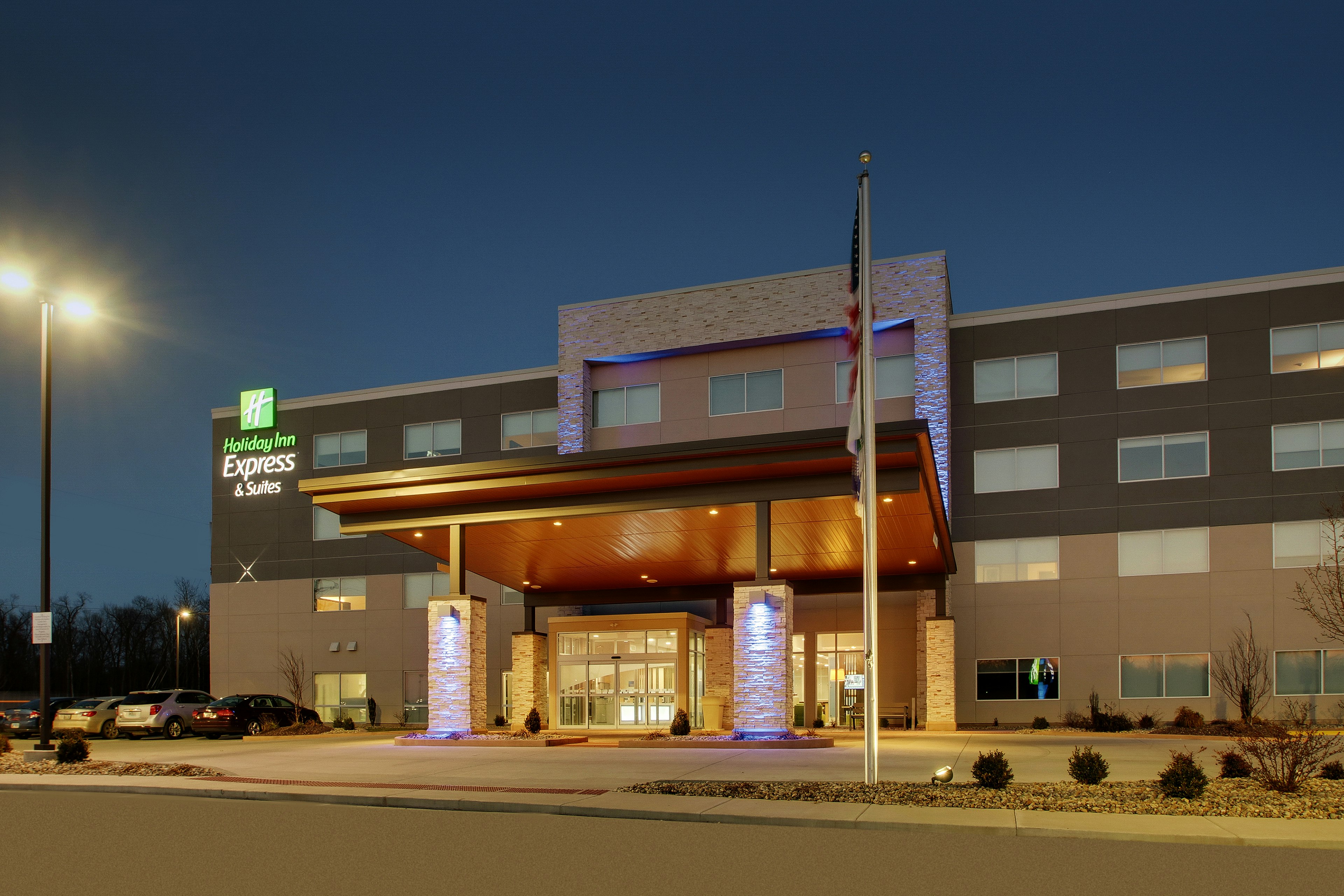 Holiday Inn Express Suites Mount Vernon 5/57