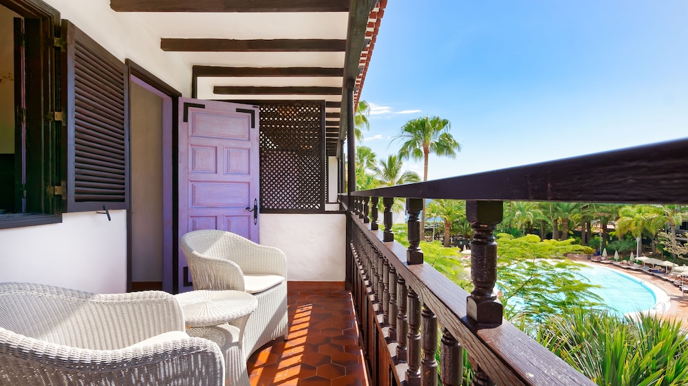 Parque Tropical Hotel 66/66