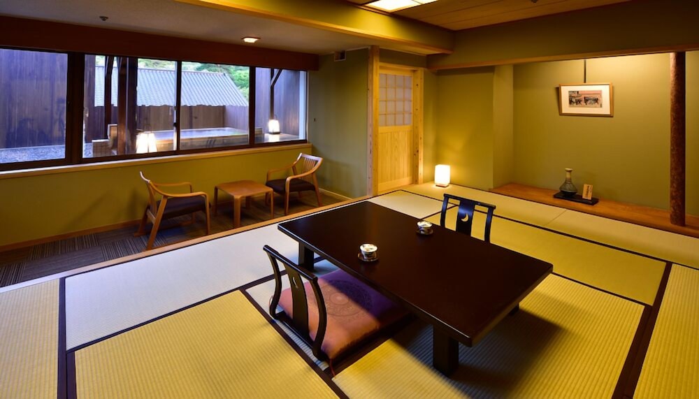 Yuze Hotel 49/62