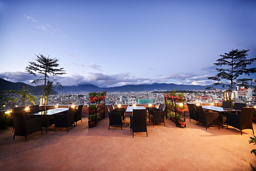 Woodapple Hotel and Spa 40/50