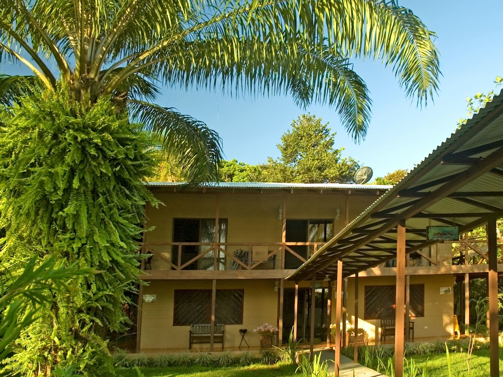 Manatus Hotel 27/31