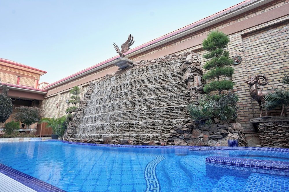 Rakat Plaza 4/50