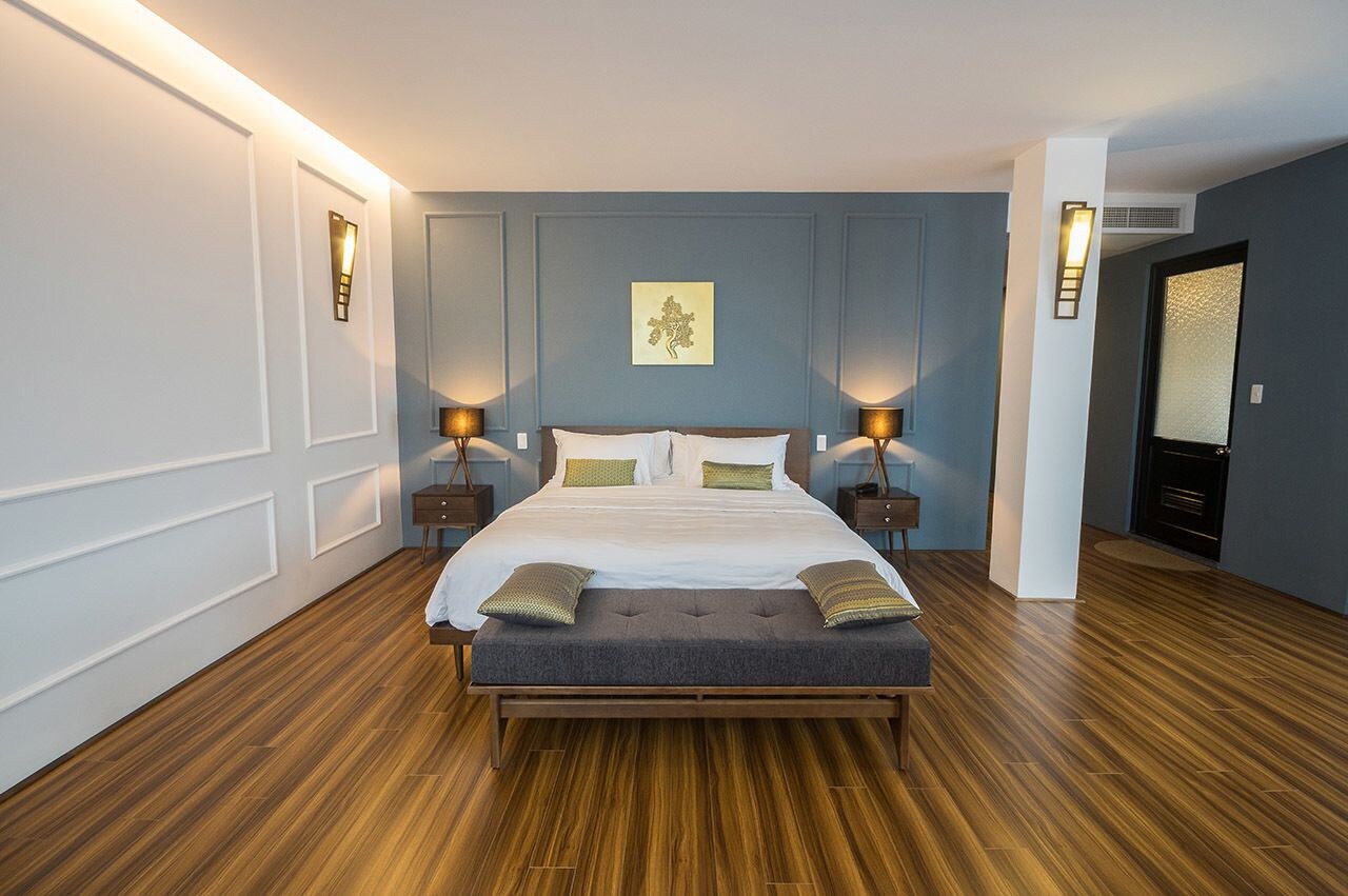 PREMIER, DOUBLE OR TWIN BED, CITY VIEW