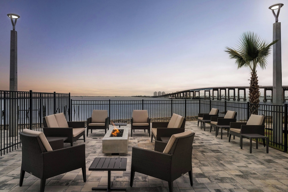 Residence Inn By Marriott Navarre Waterfront 26/43