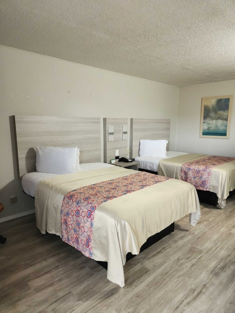 Discovery Inn Lafayette Airport I-10 11/35