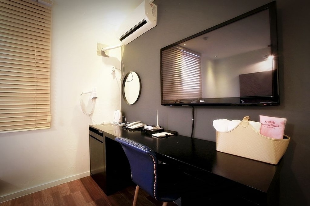 Chuncheon Urbane Hotel 32/36