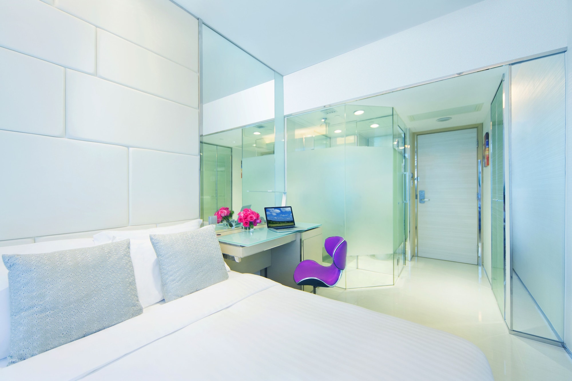 Iselect, Queen Bed