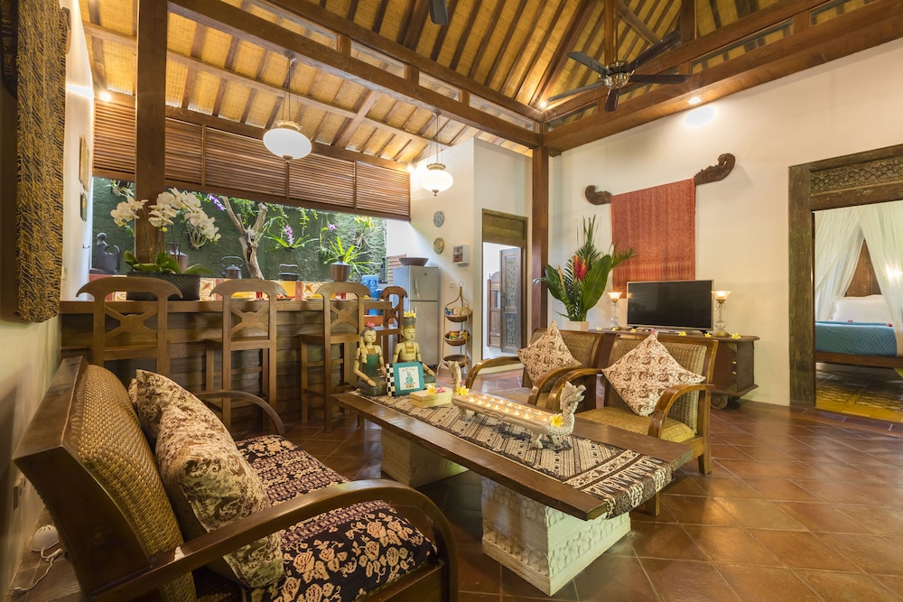 Villa Kampung Kecil 52/78
