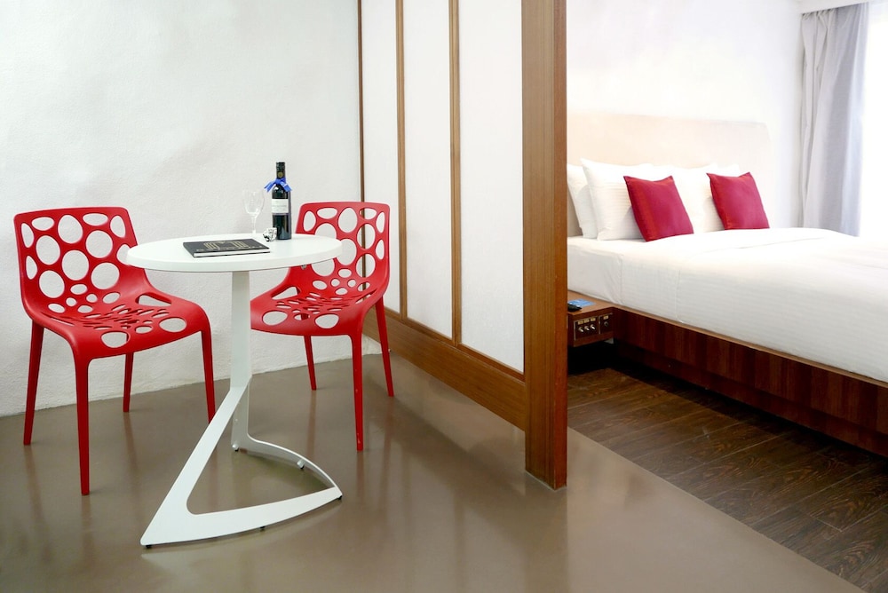 V Wanchai Serviced Apartments 10/15