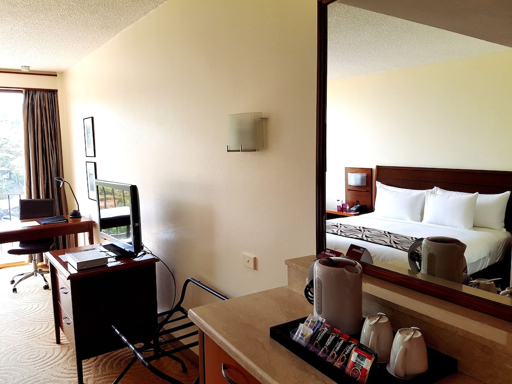 Crown Hotel Port Moresby 26/63
