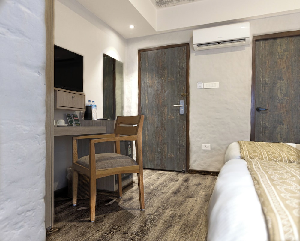 Vastu Boutique Hotel 5/40