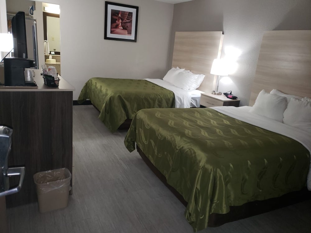 Quality Inn Airport East El Paso 26/49