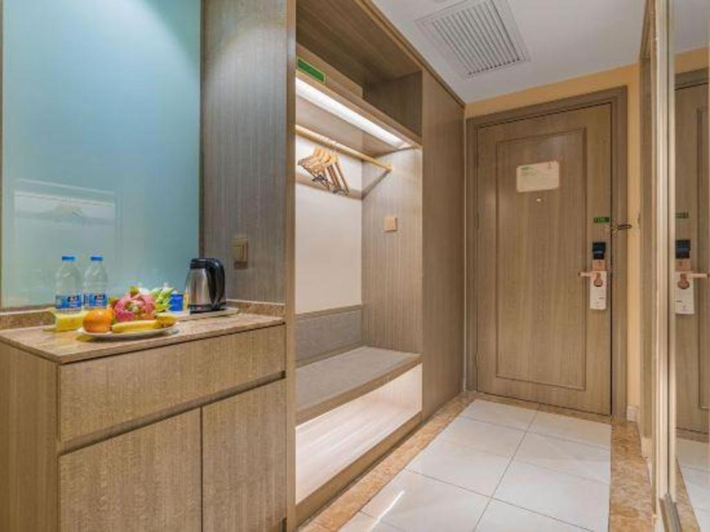 Venus International Hotel (Kunming Tongde Plaza) 60/60