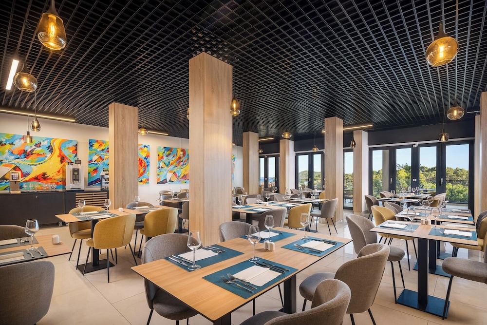 Aminess Alfir Hotel 68/77
