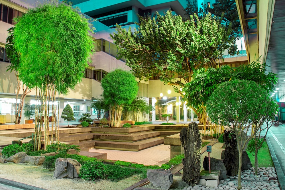 AIM Conference Center Manila 50/53