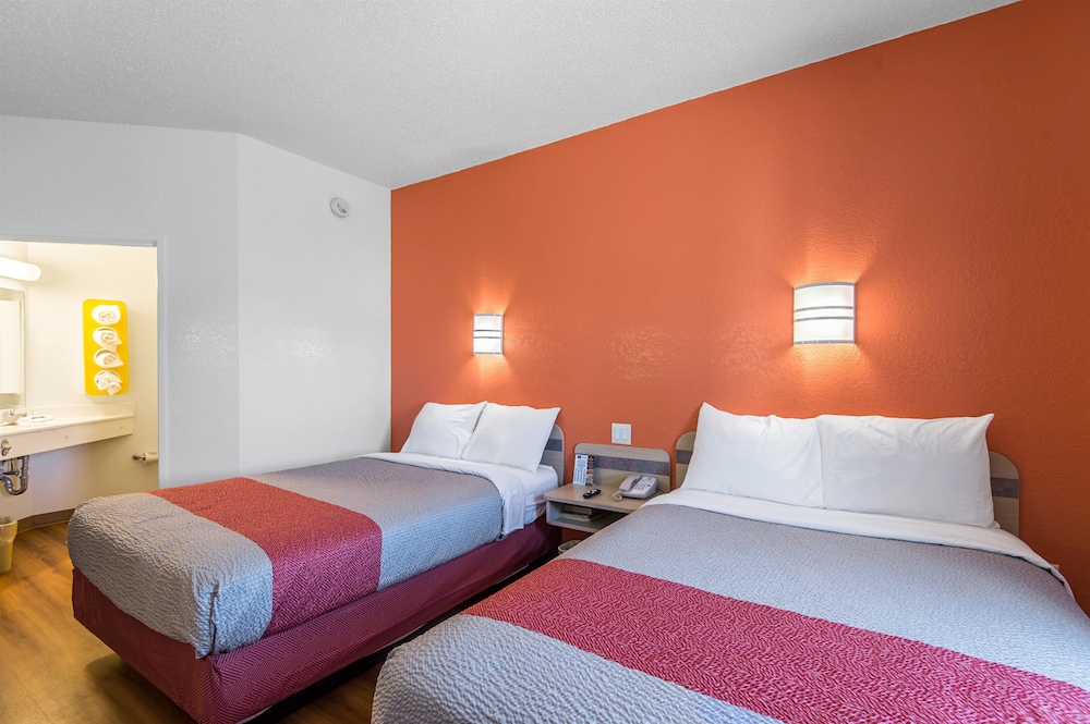 Motel6 Junction City, KS 22/47