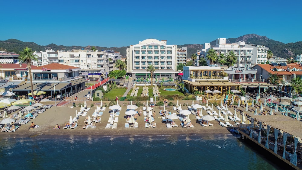 Premier Nergis Beach Hotel 43/50