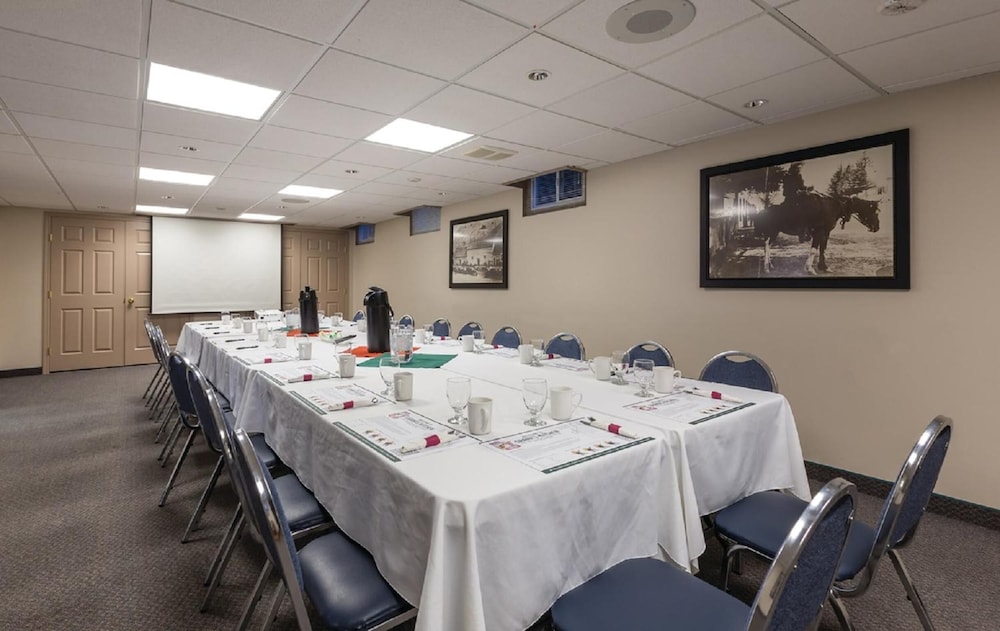 Gramas Inn 33/44