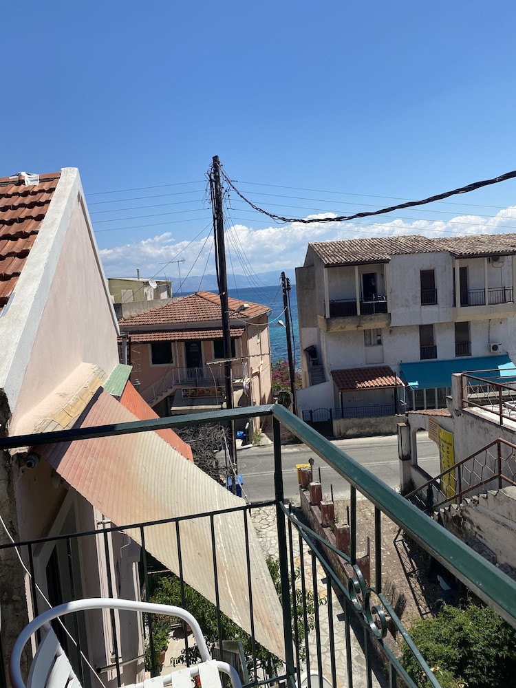 Avra Budget Beach Hotel 3/66