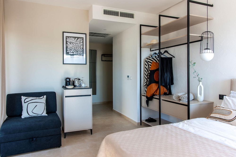 Soho Suites 16/54